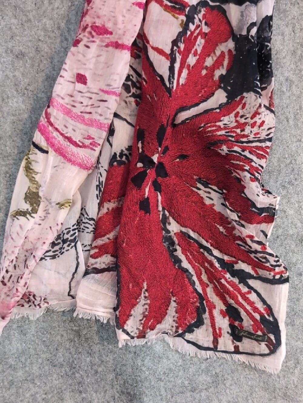 Floral Print Lightweight Scarf in Pink and Red - Picture 3 of 8
